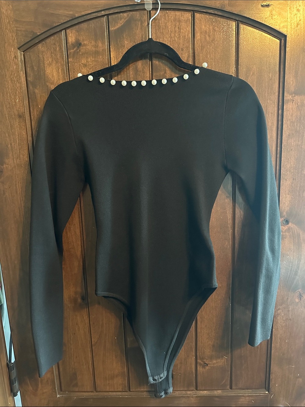 4SI3NNA Cami Imitation Pearl Trim Long Sleeve Bodysuit In Black